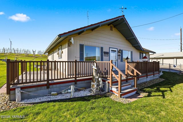 12708 Tieton Dr, Yakima, WA 98908