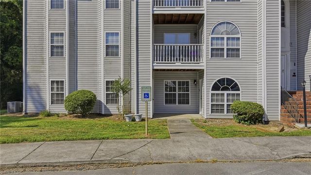 514 Rivertree Lane, Winston-salem, NC 27103