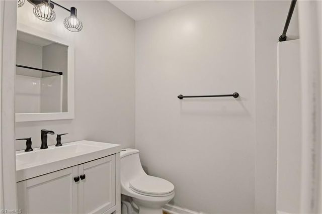 514 Rivertree Lane, Winston-salem, NC 27103