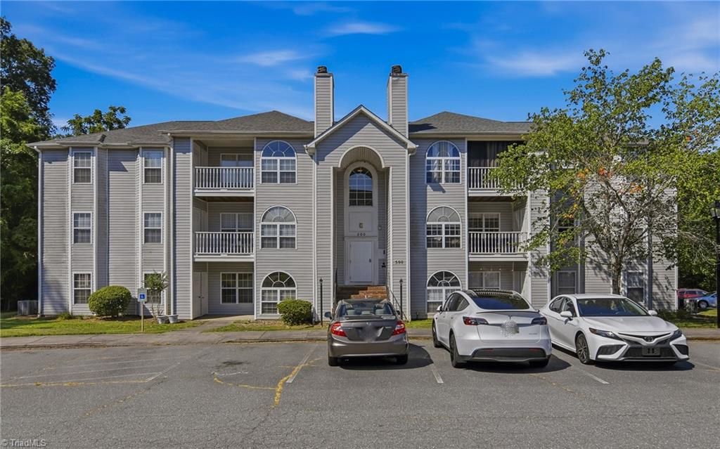 514 Rivertree Lane, Winston-salem, NC 27103