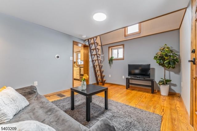 1430 Liberty Ave, Alpha Boro, NJ 08865