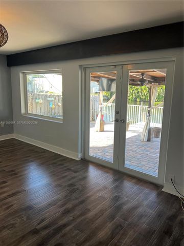 2713 Sherman St, Hollywood, FL 33020