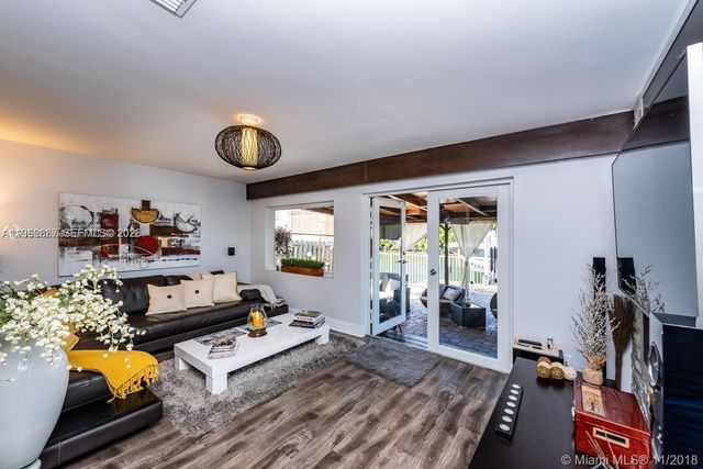 2713 Sherman St, Hollywood, FL 33020