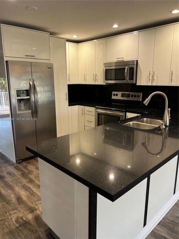 2713 Sherman St, Hollywood, FL 33020