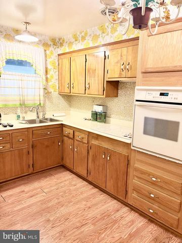 713 UNIVERSITY BLVD W, Silver Spring, MD 20901