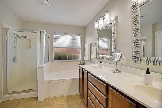 18717 Royal Pointe DR, Pflugerville, TX 78660
