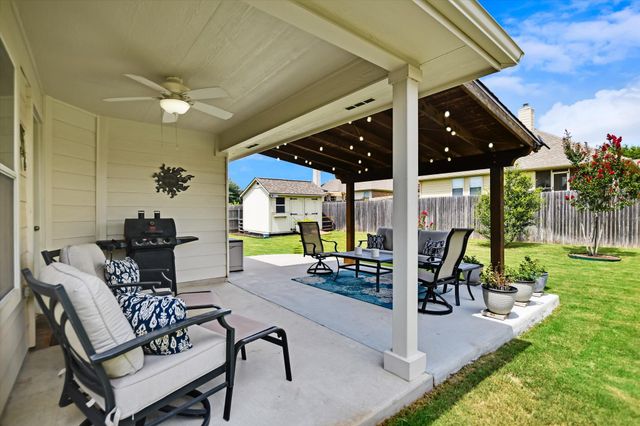 18717 Royal Pointe DR, Pflugerville, TX 78660