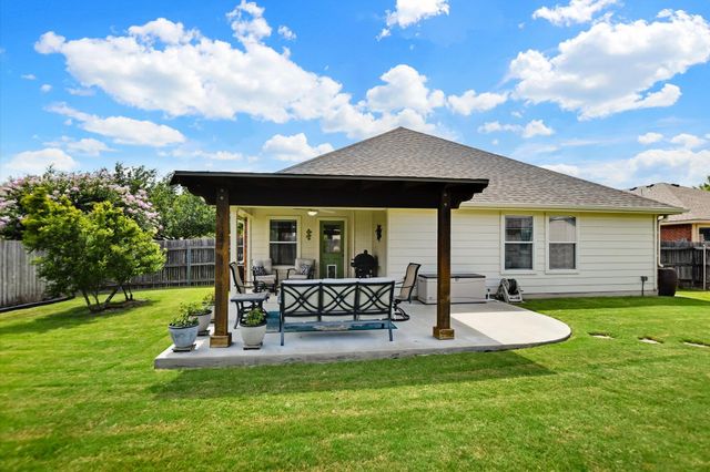 18717 Royal Pointe DR, Pflugerville, TX 78660