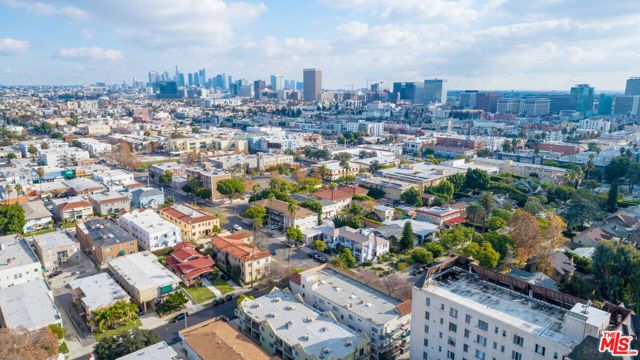 161 S St Andrews Place, Los Angeles, CA 90004