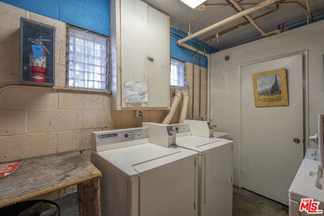 161 S St Andrews Place, Los Angeles, CA 90004