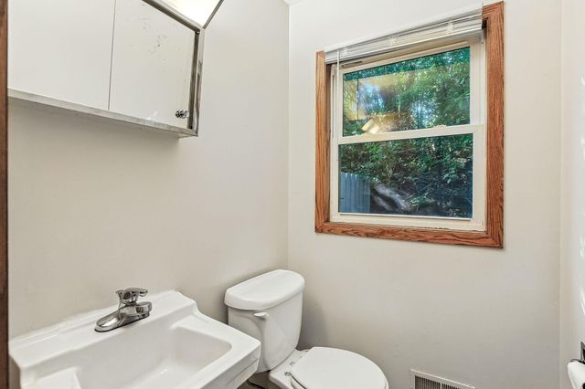 508 Shadyside Circle, Hopkins, MN 55343