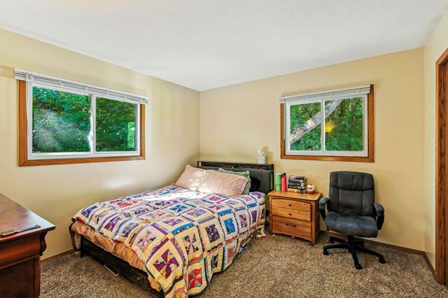 508 Shadyside Circle, Hopkins, MN 55343