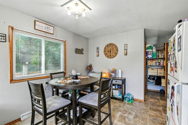 508 Shadyside Circle, Hopkins, MN 55343