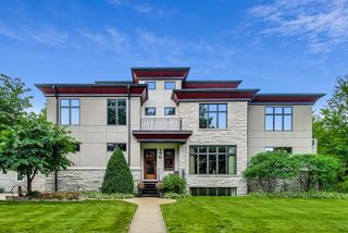 170 E South Street, Elmhurst, IL 60126