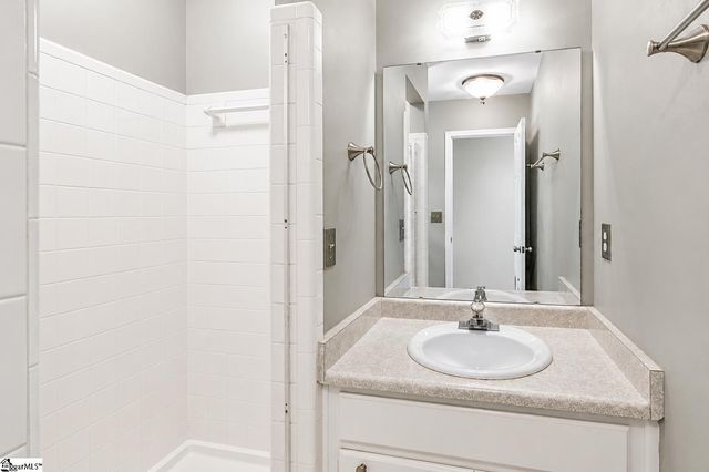 7 Coventry Road, Greenville, SC 29615