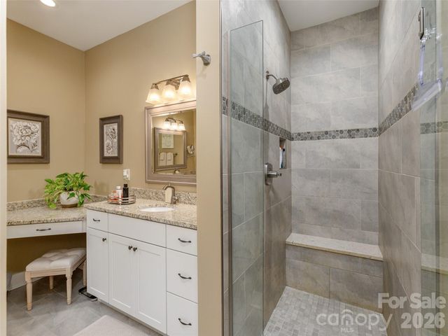 96 Copper Creek Lane, Hendersonville, NC 28739