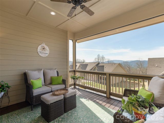 96 Copper Creek Lane, Hendersonville, NC 28739