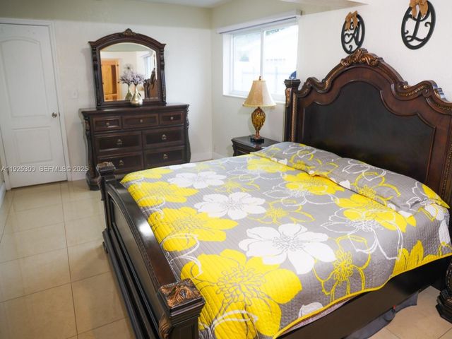 5535 W 13th Ave, Hialeah, FL 33012