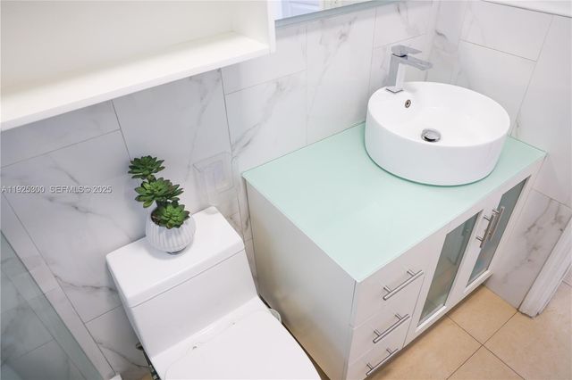 5535 W 13th Ave, Hialeah, FL 33012