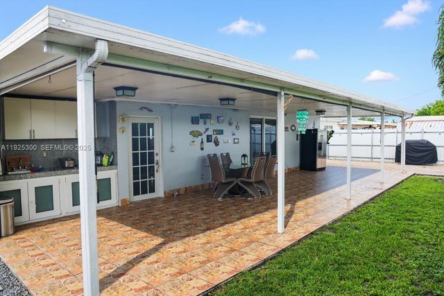 5535 W 13th Ave, Hialeah, FL 33012