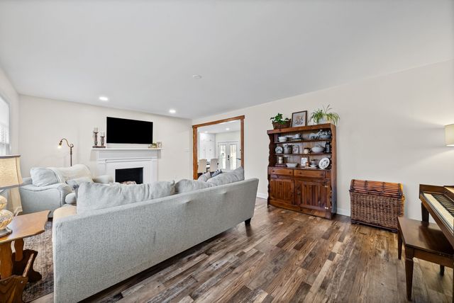 128 Sunset Cir, N, Hopkinsville, KY 42240