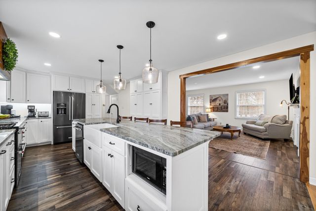 128 Sunset Cir, N, Hopkinsville, KY 42240