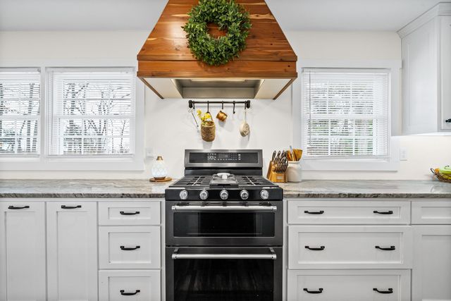 128 Sunset Cir, N, Hopkinsville, KY 42240