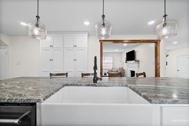 128 Sunset Cir, N, Hopkinsville, KY 42240