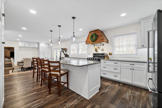 128 Sunset Cir, N, Hopkinsville, KY 42240