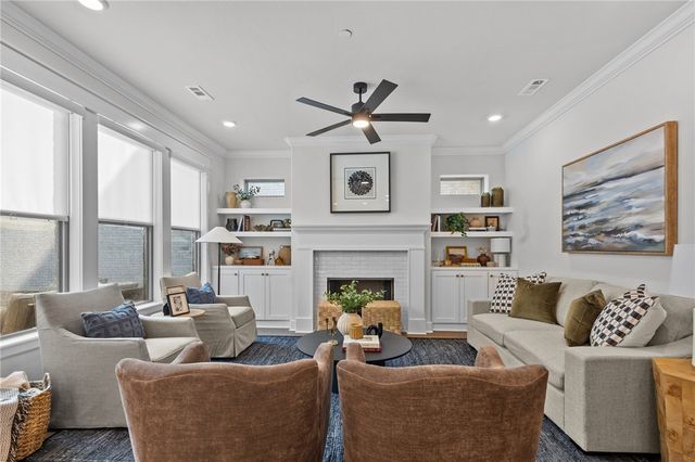 4545 W Huron Loop, Fayetteville, AR 72704