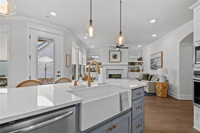 4545 W Huron Loop, Fayetteville, AR 72704