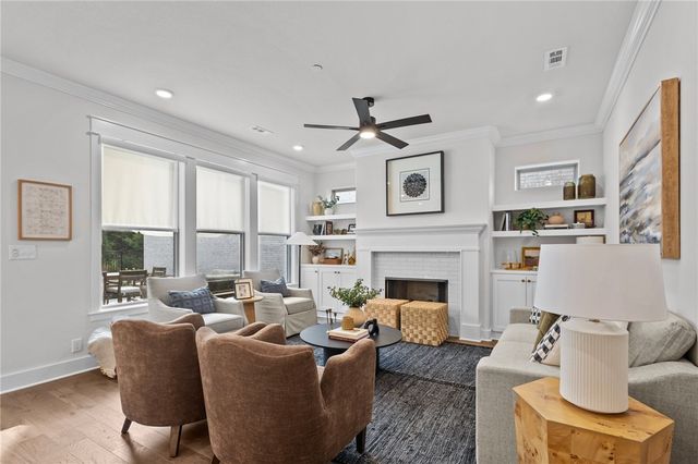 4545 W Huron Loop, Fayetteville, AR 72704