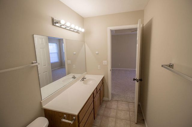 1880 W FIELD ST, Columbia, MO 65203