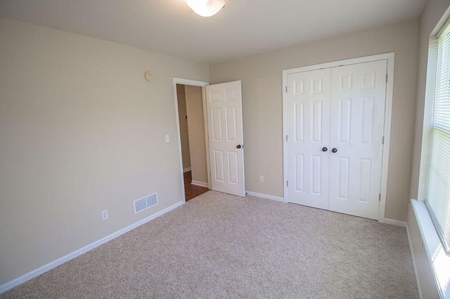 1880 W FIELD ST, Columbia, MO 65203