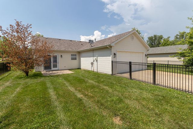 1880 W FIELD ST, Columbia, MO 65203