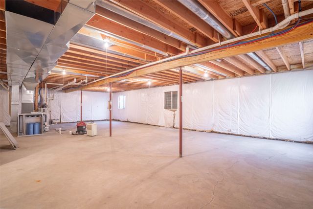 4882 NE 39th Avenue, Des Moines, IA 50317