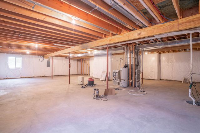 4882 NE 39th Avenue, Des Moines, IA 50317