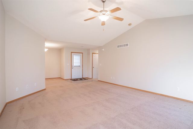 4882 NE 39th Avenue, Des Moines, IA 50317