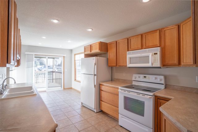 4882 NE 39th Avenue, Des Moines, IA 50317