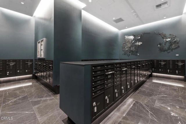 400 S Broadway 911, Los Angeles, CA 90013