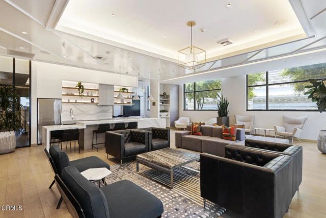 400 S Broadway 911, Los Angeles, CA 90013