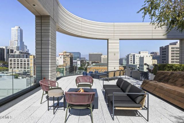 400 S Broadway 911, Los Angeles, CA 90013