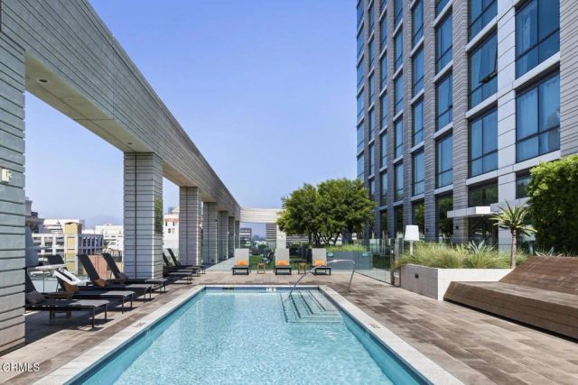 400 S Broadway 911, Los Angeles, CA 90013