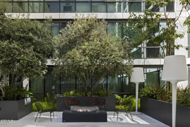 400 S Broadway 911, Los Angeles, CA 90013