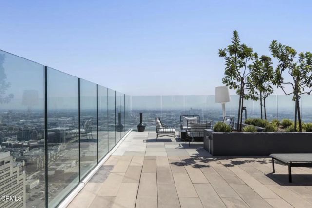 400 S Broadway 911, Los Angeles, CA 90013