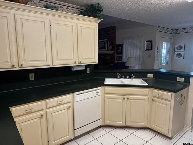 1420 Lee Drive, Mineola, TX 75773