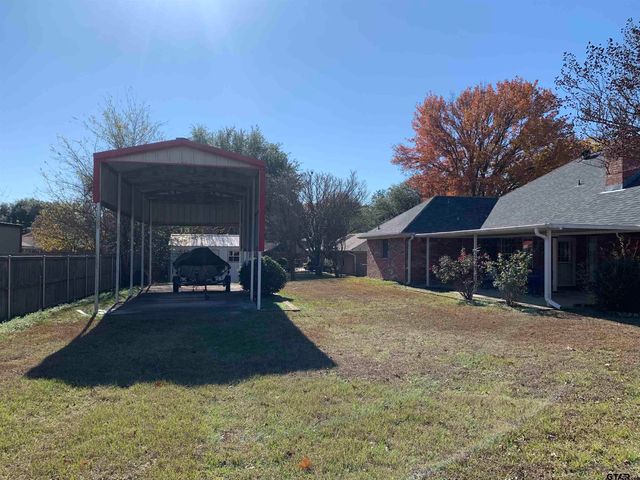 1420 Lee Drive, Mineola, TX 75773