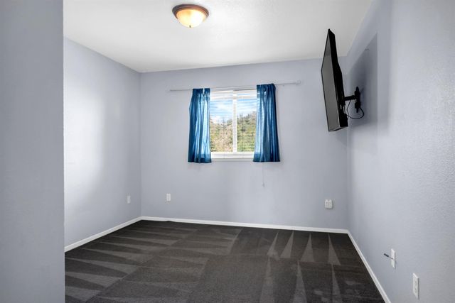 2329 Davis Ct, Placerville, CA 95667