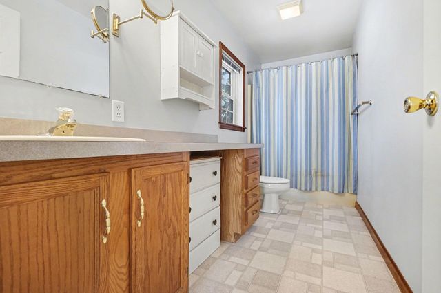 8205 N 30th Street, Richland, MI 49083