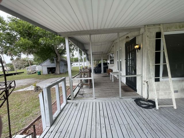 4523 SE 30th Street, Okeechobee, FL 34974